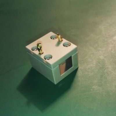 Buy LN (LiNbO3) Pockels Cells – High Electro-Optic Coefficient, Low Half Wave Voltage, High Damage Threshold, AR Coated, for Q-Switch, Phase Modulator, Laser Communication & Industrial Laser Systems online manufacture